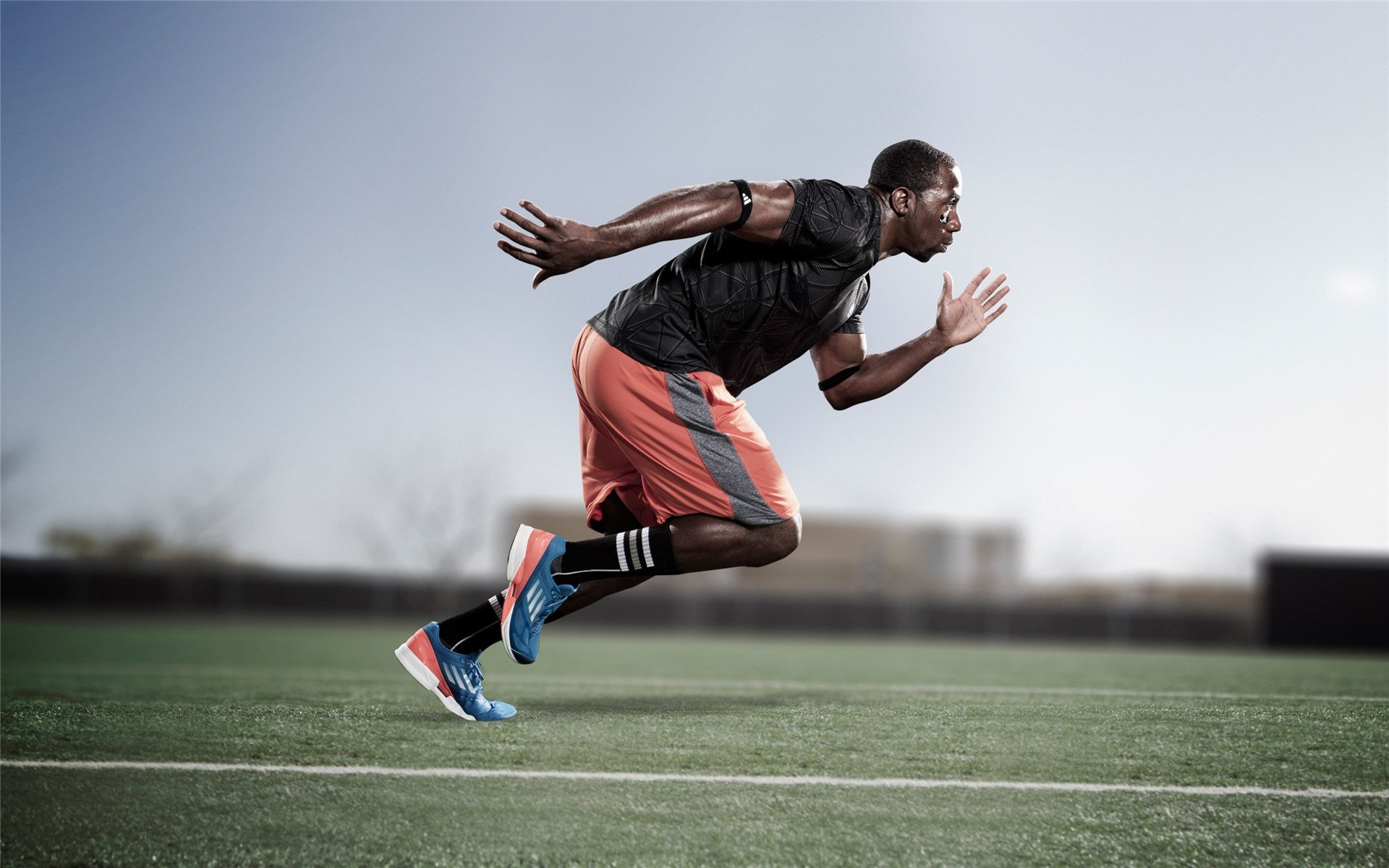 开云网页版-碰撞与燃烧，当碾压遭遇点燃，羽球场上的冰火叙事